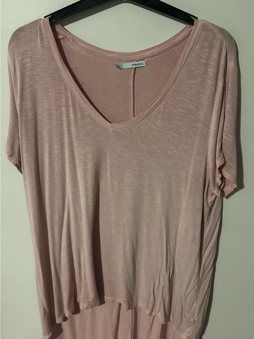 Maurices Light Blush Pink V-Neck Short Sleeve Tee
